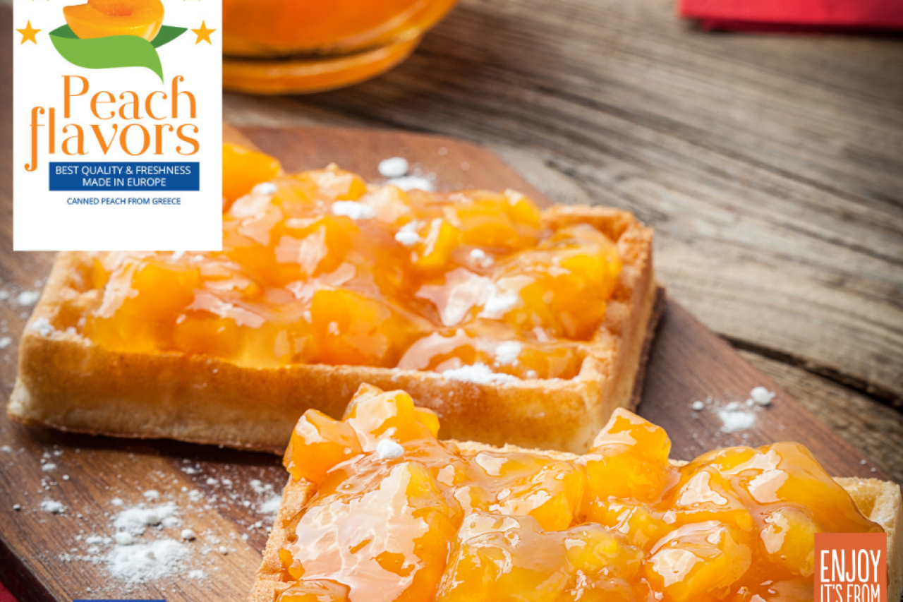 Wafles with European canned peaches